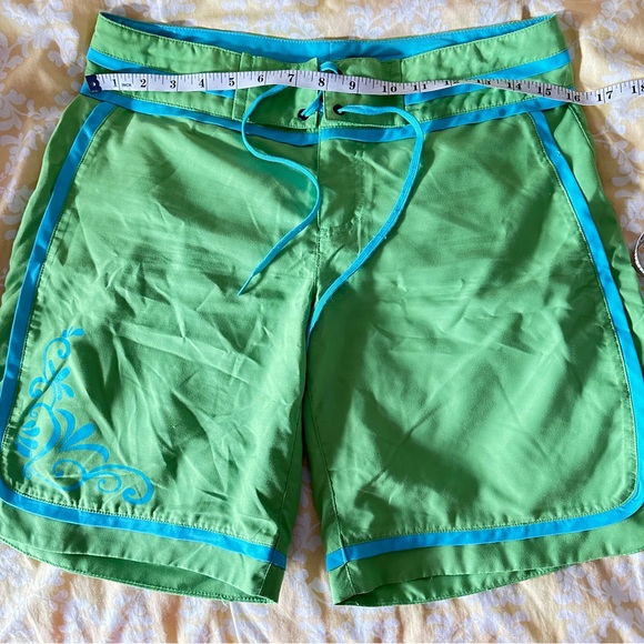Athleta Lime and Aqua Women's Swim Shorts - Picture 3 of 5